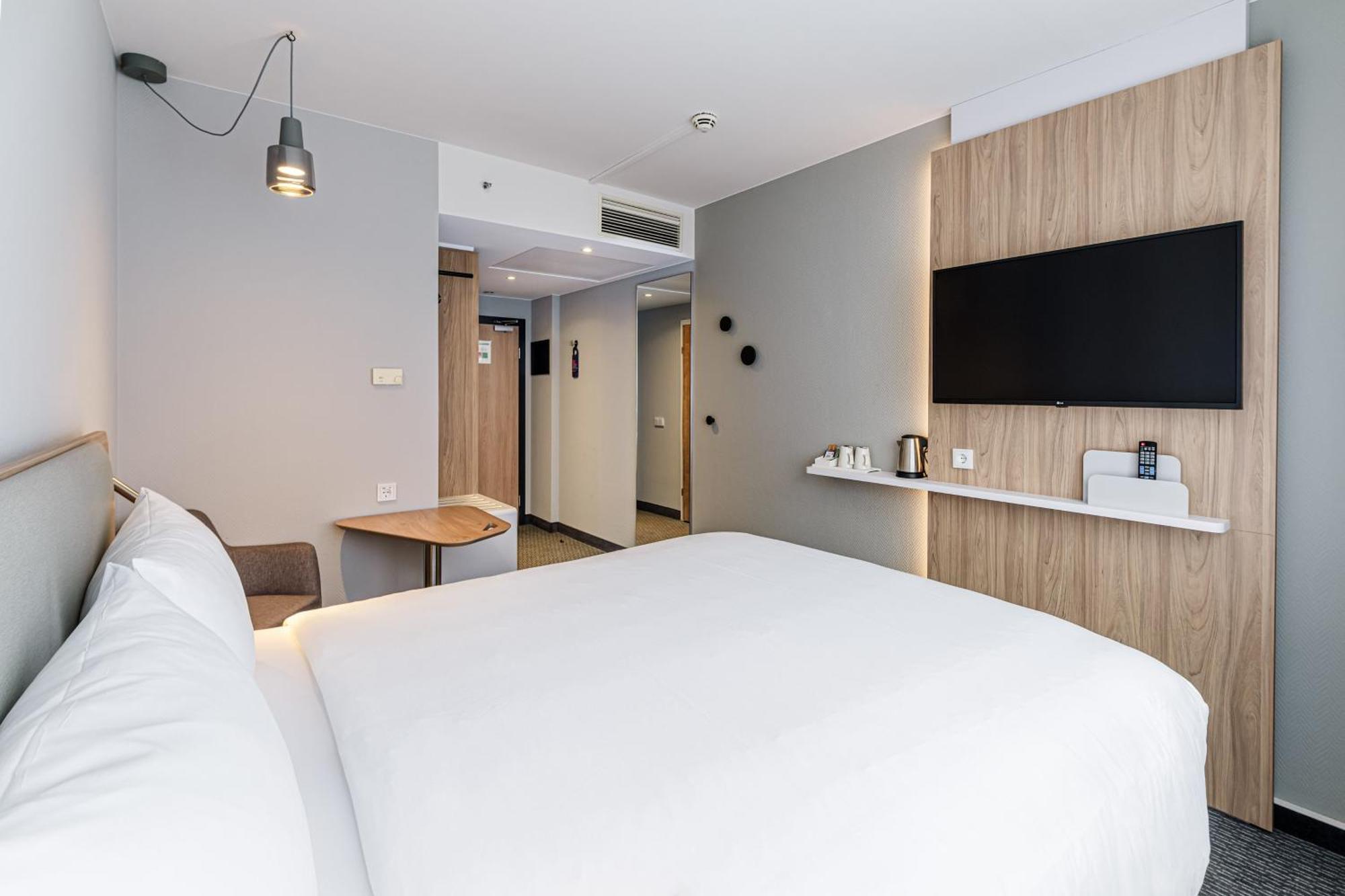 Hotel Express Zentrum By Ihg 3*
